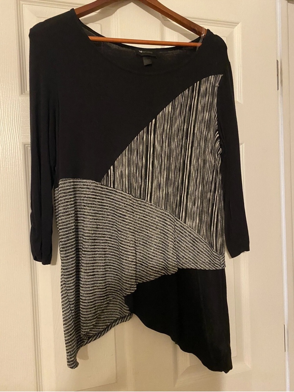 AB Studio Size Large Women Top